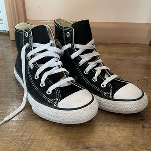 Chuck Taylor All Star High top black youth 3